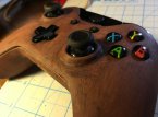 Ecco un favoloso controller Xbox One in legno