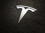 Elon Musk rivela i piani per svelare un Tesla Robotaxi ad agosto