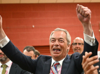 &Egrave; uomo contro bin con Farage che affronta Count Binface