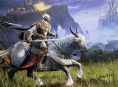 Elden Ring YouTuber che pubblica un enorme libro che raccoglie tutta la lore del gioco base, dell'espansione e di Nightreign