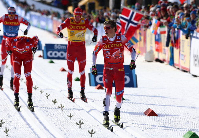 Klaebo vince la quinta medaglia d'oro ai Giochi Olimpici Invernali nello sci di fondo a squadre a squadre