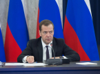 Medvedev avverte che la TERZA GUERRA MONDIALE "inizier&agrave; senza dubbio" se Trump continuer&agrave; la "rotta folle"