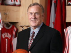 L'allenatore NBA Rick Adelman, dietro oltre 1.700 partite tra gli anni '70 e il 2014, muore all'et&agrave; di 79 anni